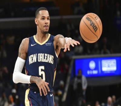 五名球员得 五名球员得