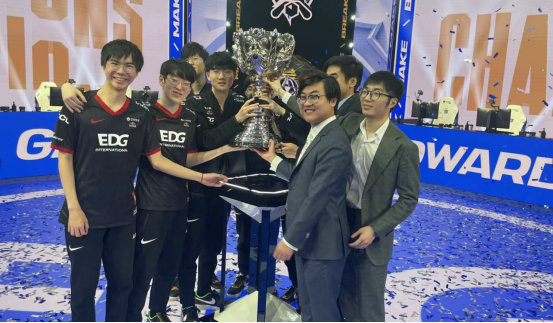 中的全面性 中的全面性