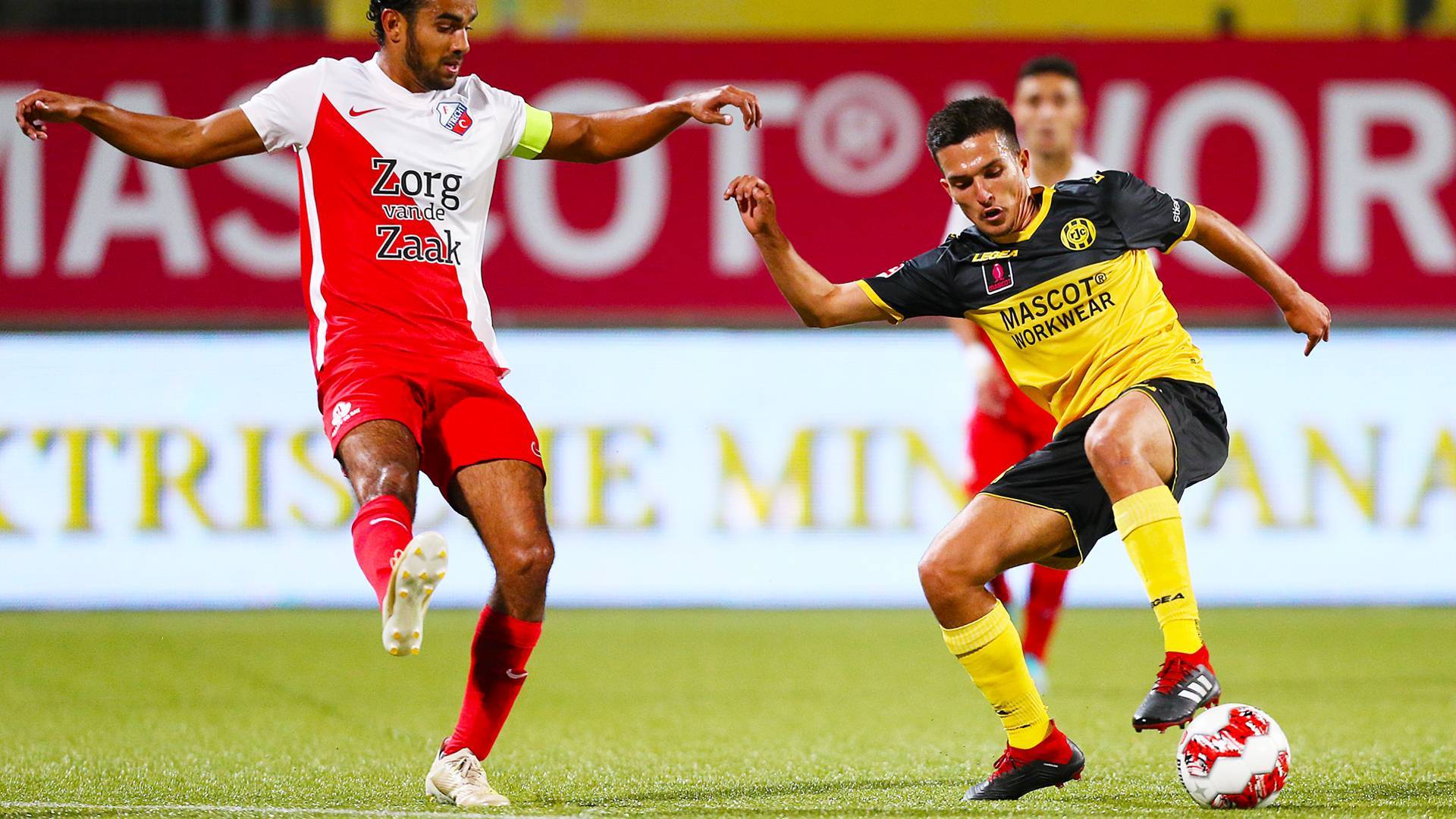 队都有一名 队都有一名