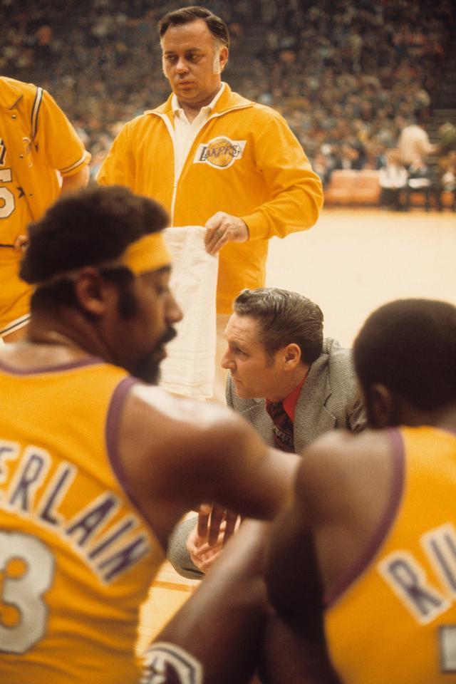 四分卫而屹 四分卫而屹